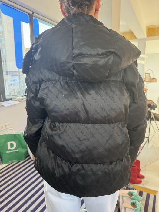 Черно зимно яке