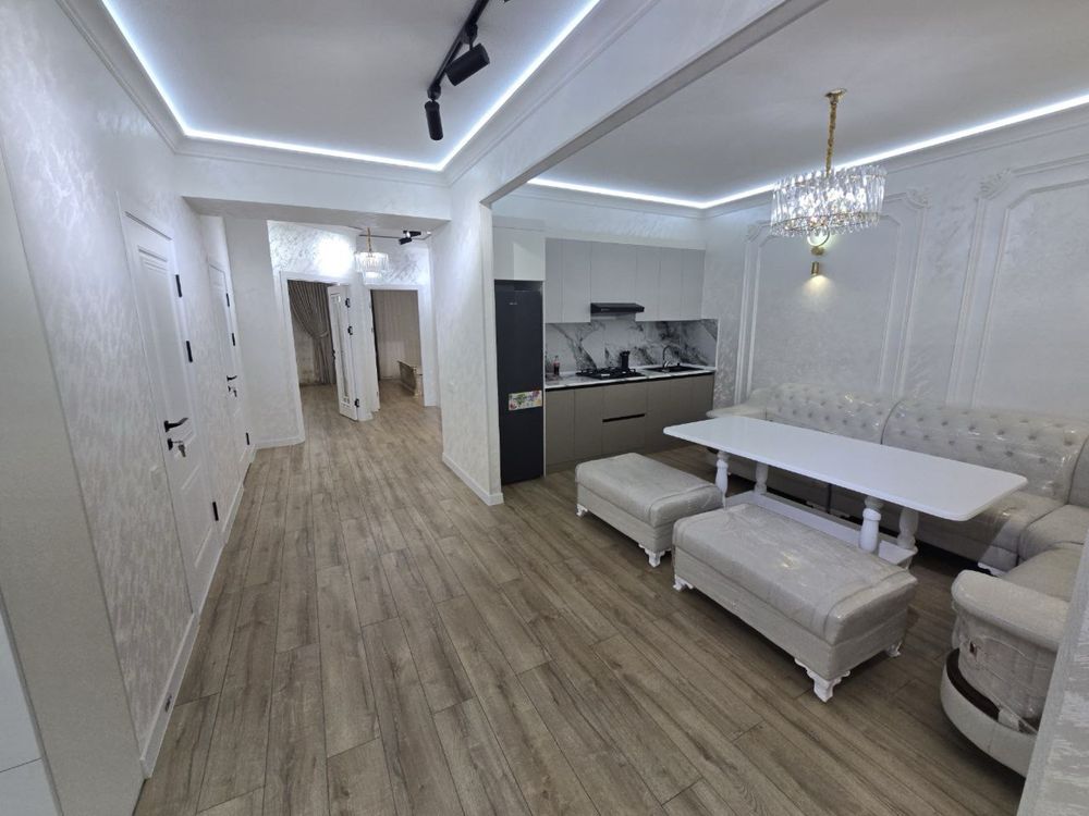 Продается 3 комнатная квартира площадью 83 кв.м. В Вокзале