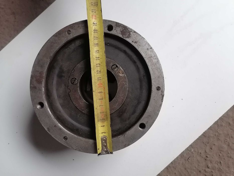 Universal pentru strung