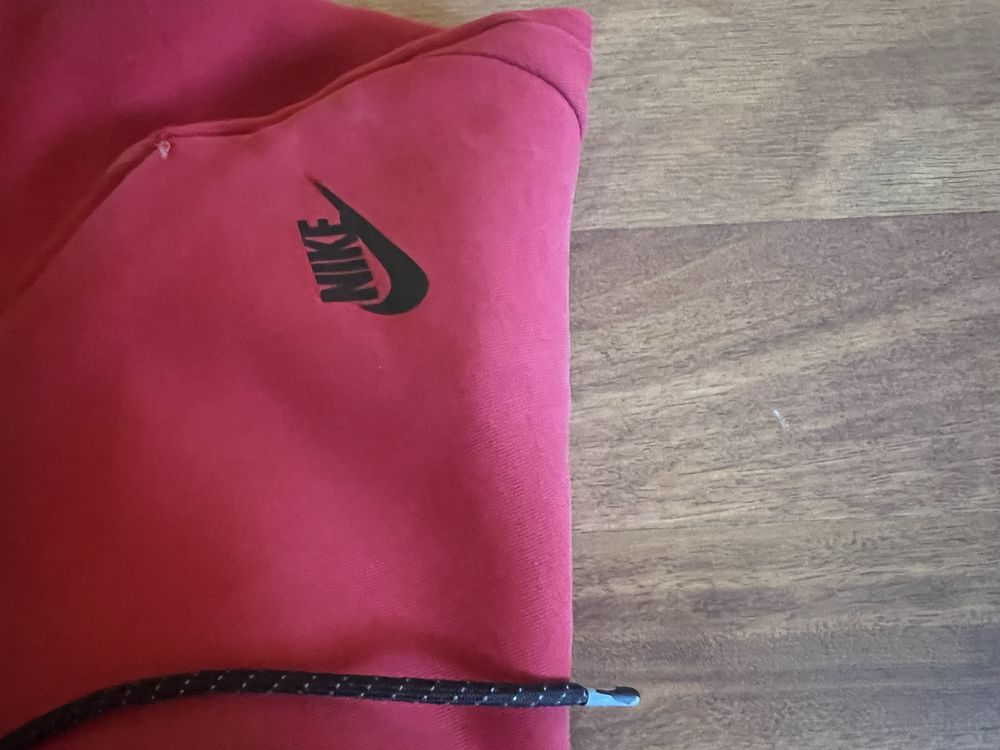 Old season Tech Fleece jogger