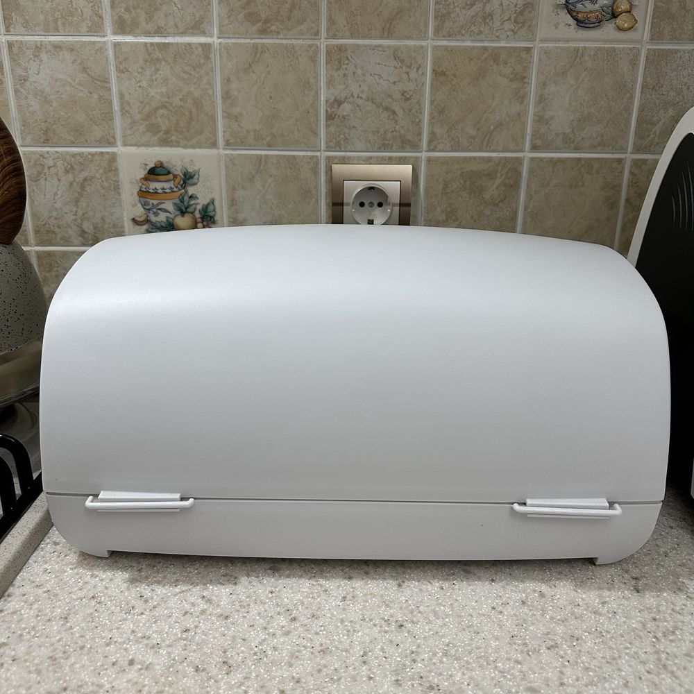Хлебница Tupperware