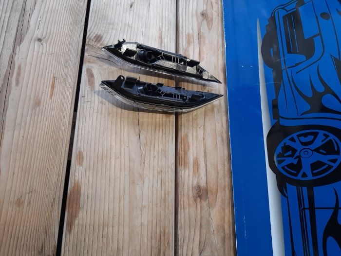 semnalizator bara fata porsche cayenne