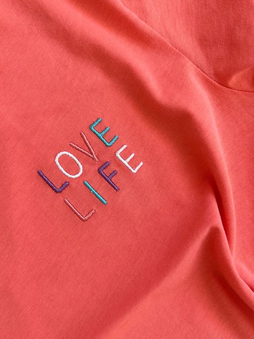 Benetton светли джинси с висока талия 28/29 номер  и коралова тениска