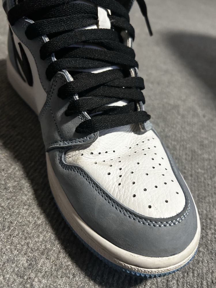 Air Jordan 1 Retro High OG University Blue