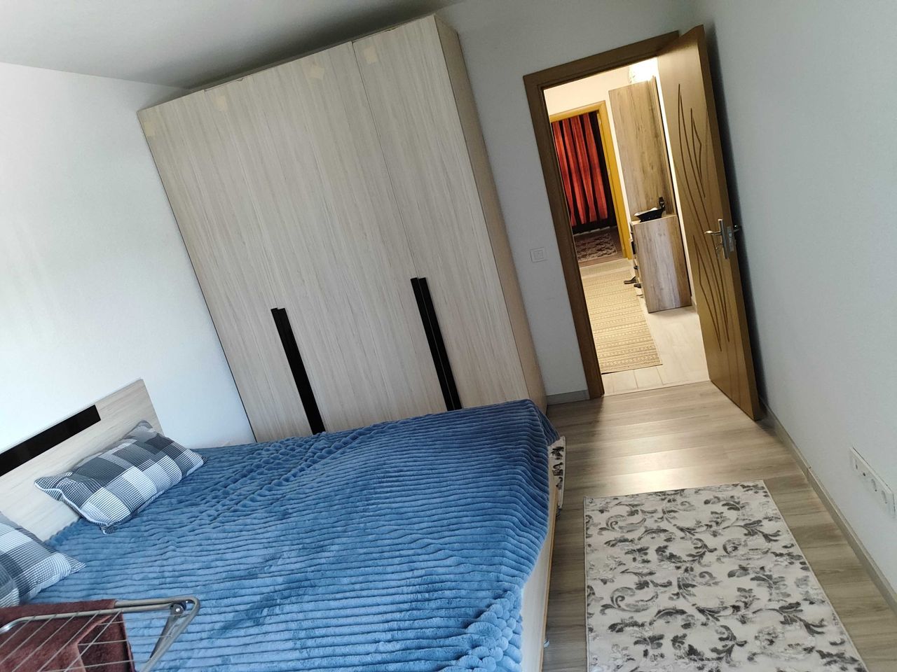Дава се под наем Тристаен апартамент в Варна, Кайсиева градина - 85 кв.м за 510 € - Снимка #1