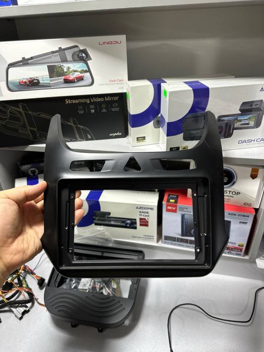 Teyes monitor uchun ramka fakat 9.0 дйюм