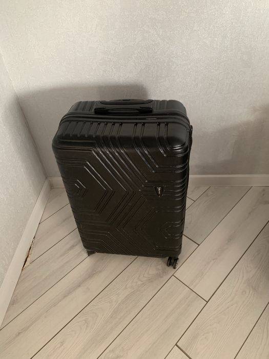 Чимодан в хорошем состоянии