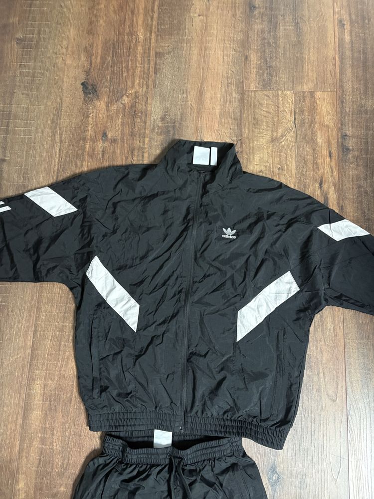 Екип Adidas Originals