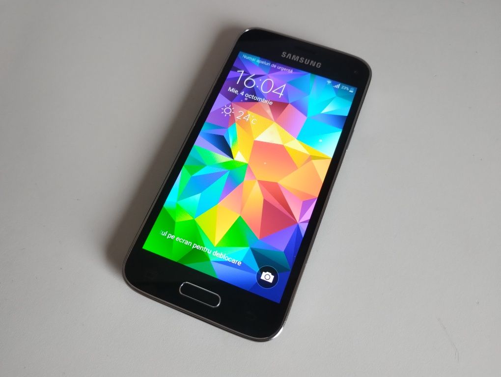 Vând Samsung Galaxy S5 Mini Impecabil Cu Baterie Noua!