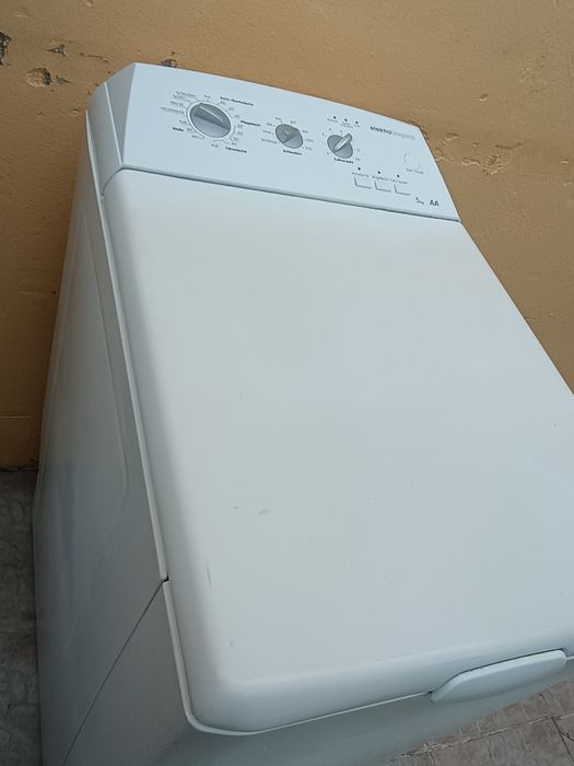 Mașină de spălat rufe Privileg verticală