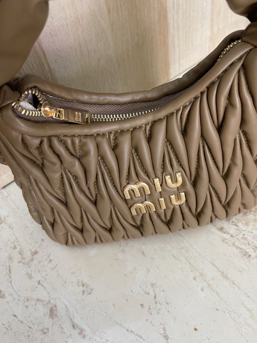 Miu Miu Wander чанта