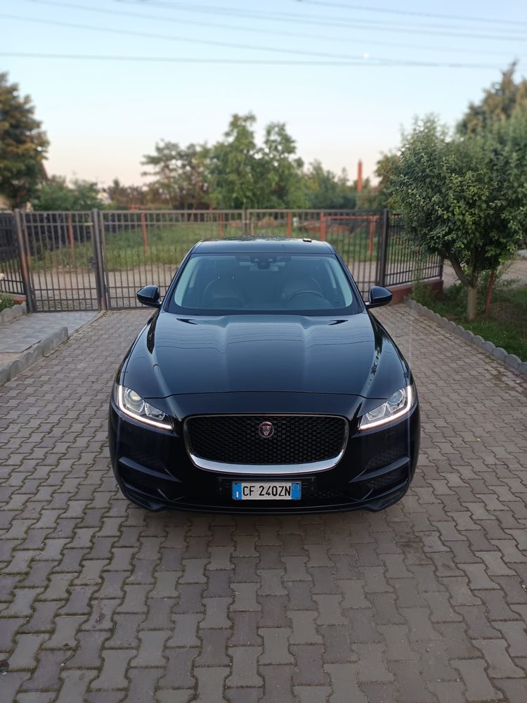 Jaguar F-Pace 20d AWD Prestige