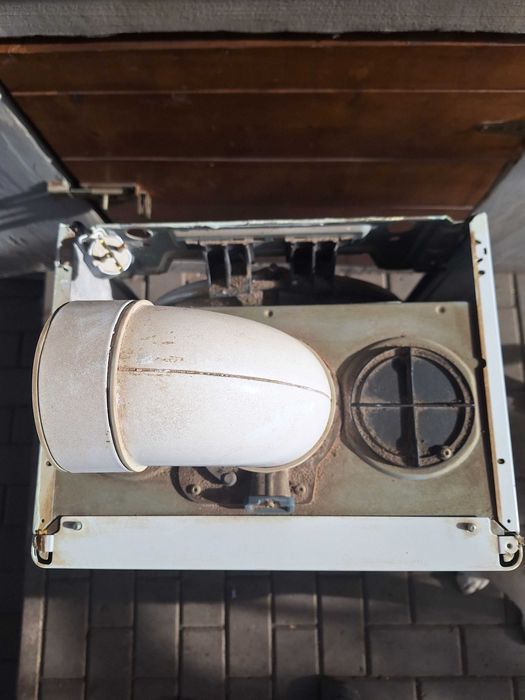 Vând centrală pe gaz Ariston