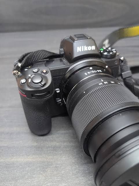 Nikon z 6 с обектив