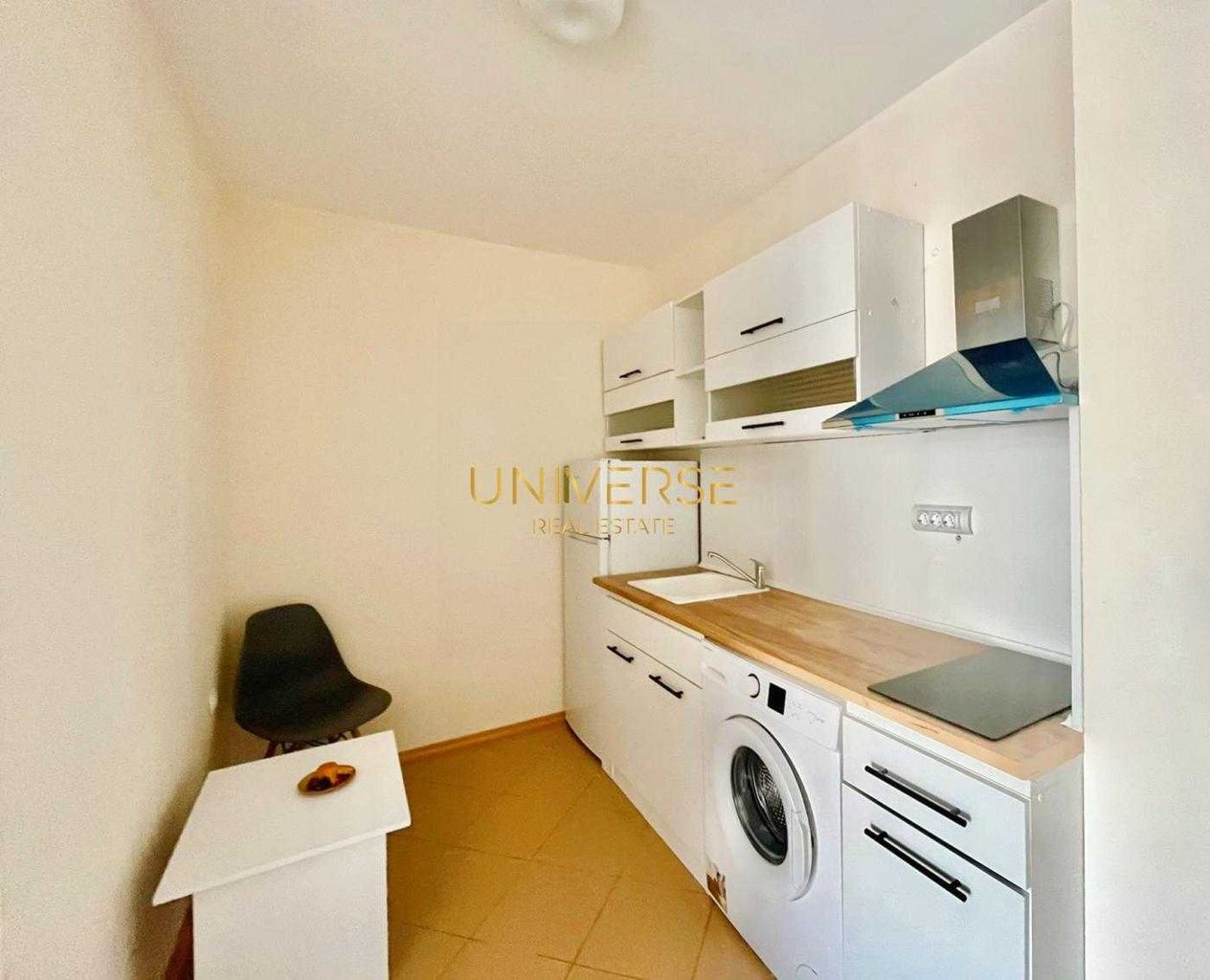 Продава се Двустаен апартамент в к.к. Слънчев бряг - 52 кв.м за 1124 €/кв.м - Снимка #2