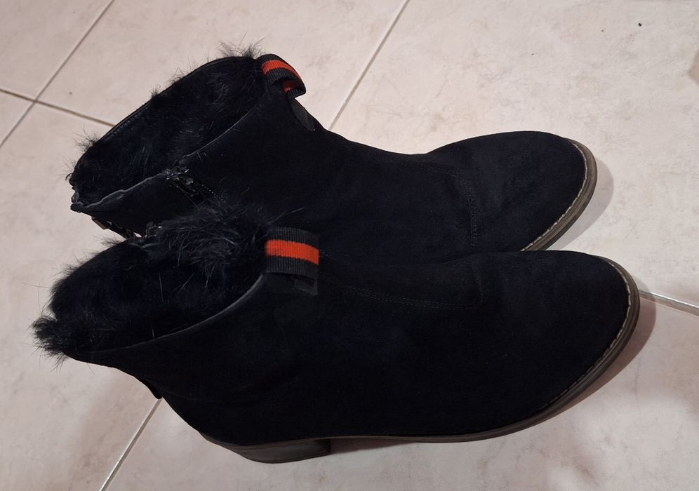 Продавам дамски обувки