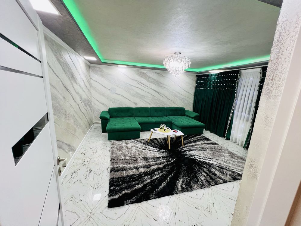 Vand apartament 4 camere facut lux