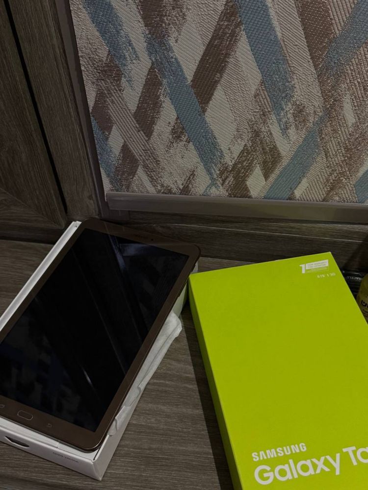Продаю планшет Samsung Galaxy Tab E