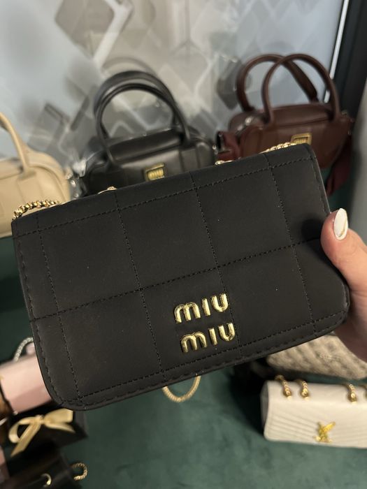 Дамски чанти mui mui, guess