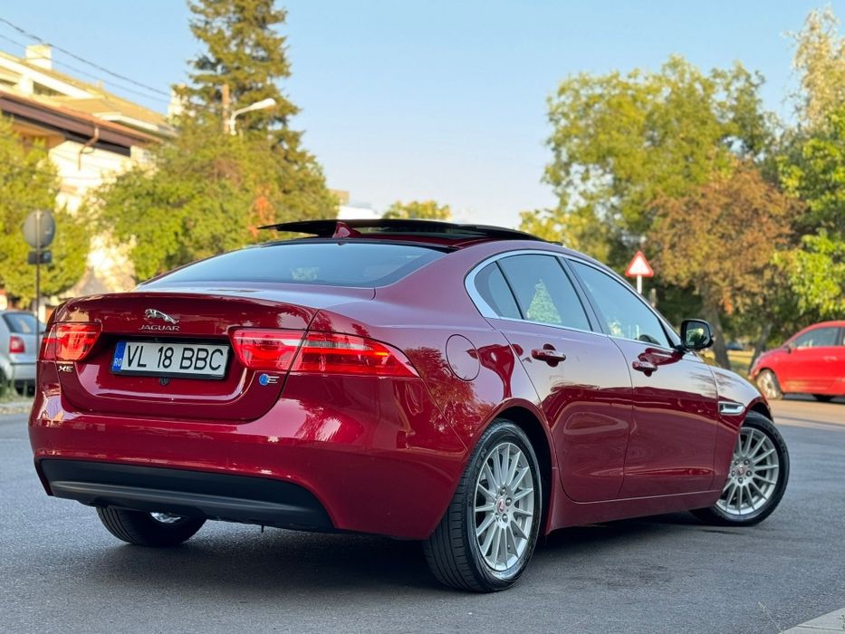 Jaguar XE Automat 2016