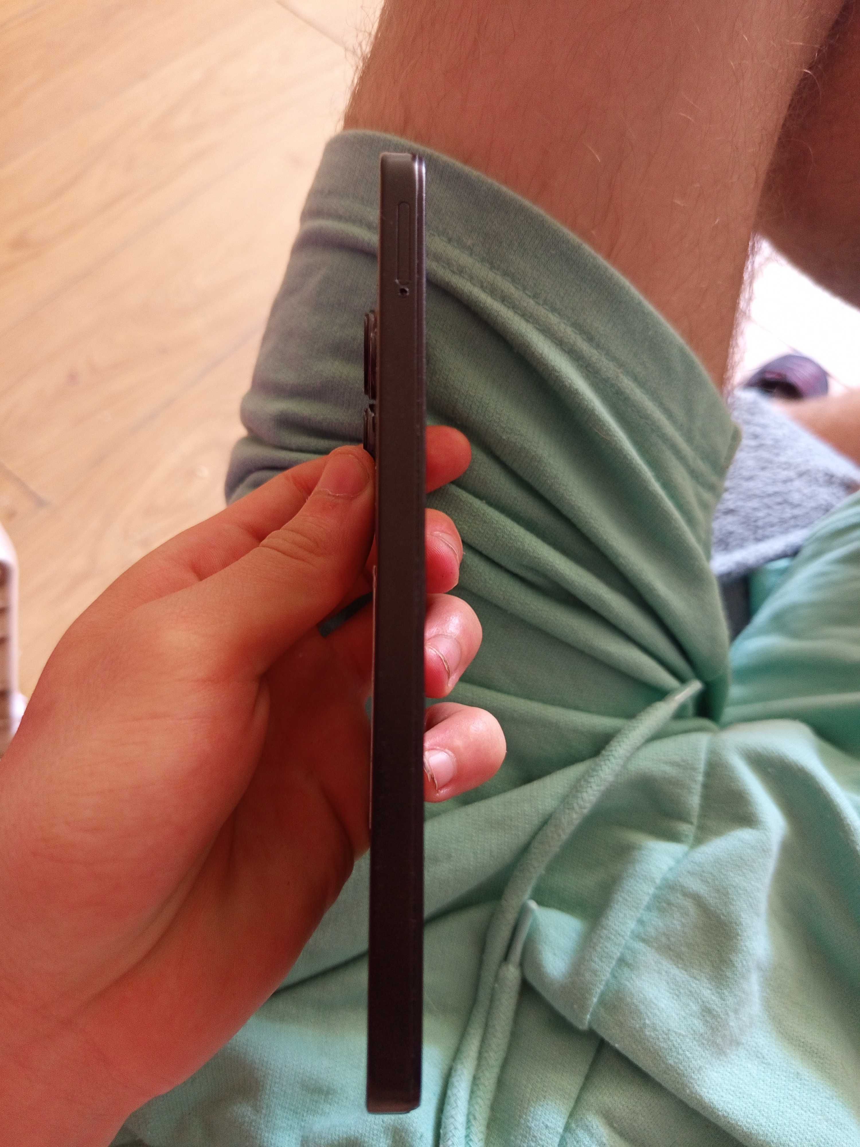 Redmi 13,128 GB.