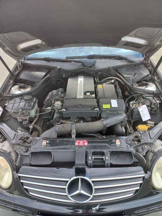 Vând CLK 1.8 Kompressor automat