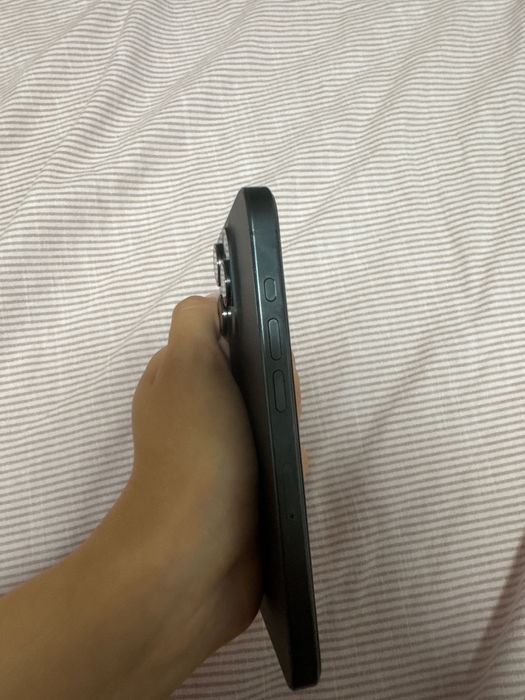 iPhone 15 Pro negru capacitate 128