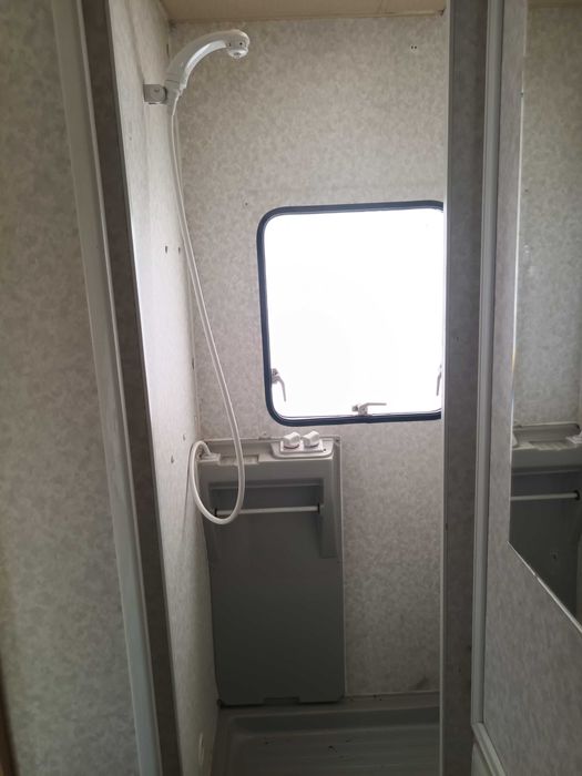 Каравана Lunar 4-места