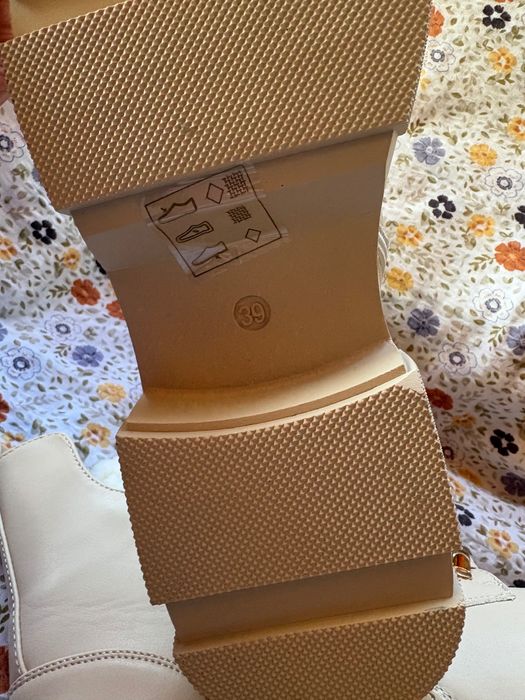 Дамски зимни Боти