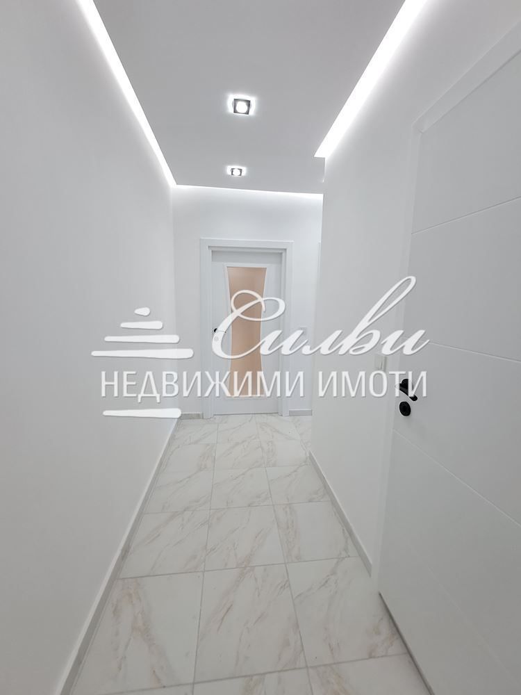 Продава се Тристаен апартамент в Шумен, Тракия - 60 кв.м за 1607 €/кв.м - Снимка #7