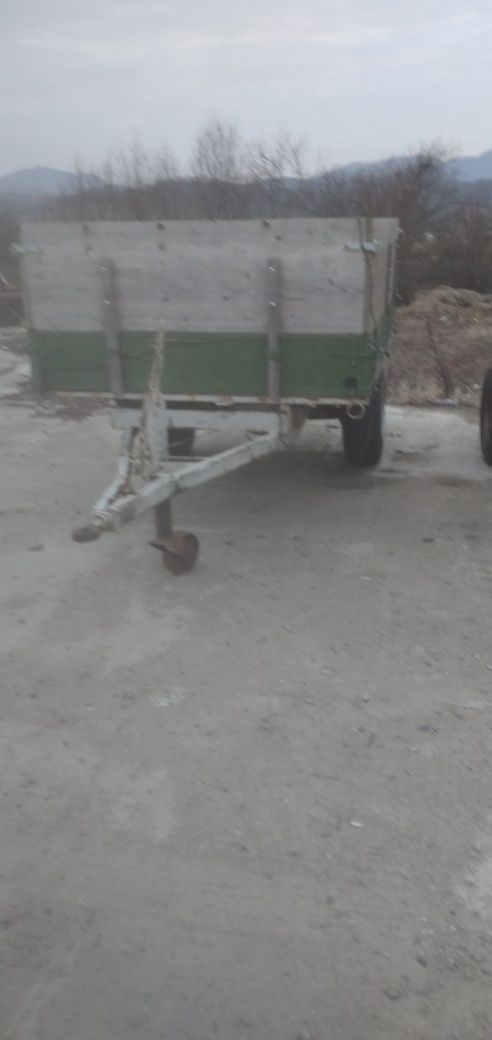 Remorca după tractor