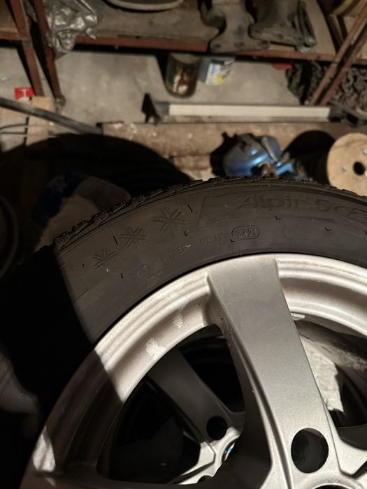 Set roti de iarna BMW F30/F31 - 225/55/R16 Michelin Alpin 5