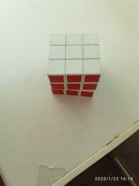 Кубик рубик в хорошом состоянии