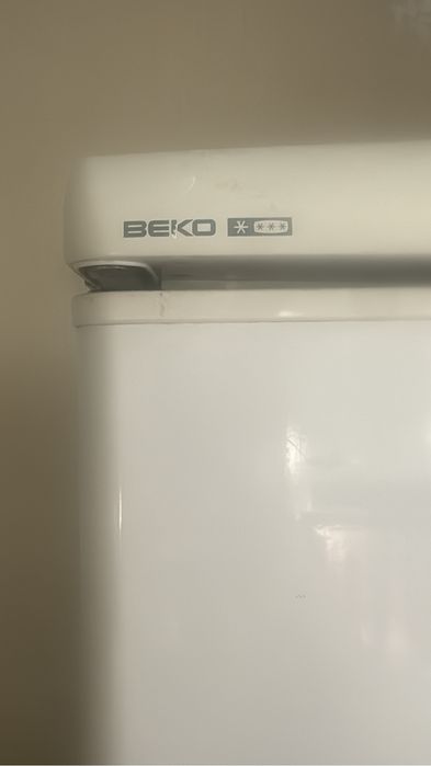 На запчасти (стиральная машина LG и холодильник)