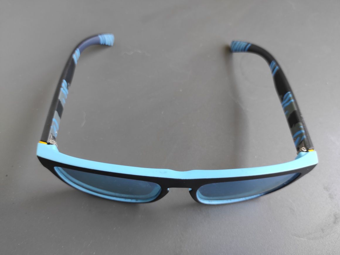 Поляризационни слънчеви очила - леки и спортни - два цвята