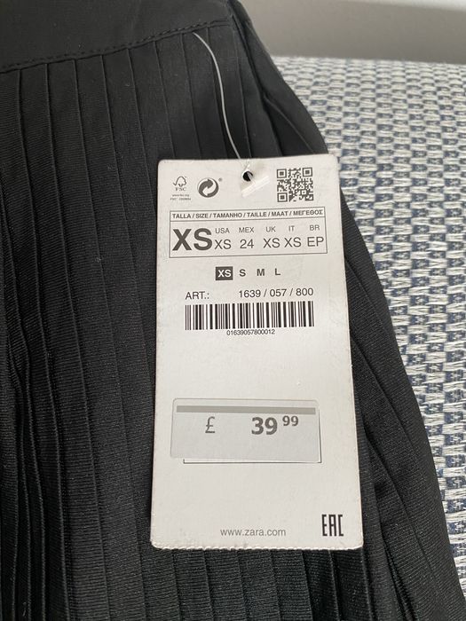 Fustă XS Zara nouă cu etichetă