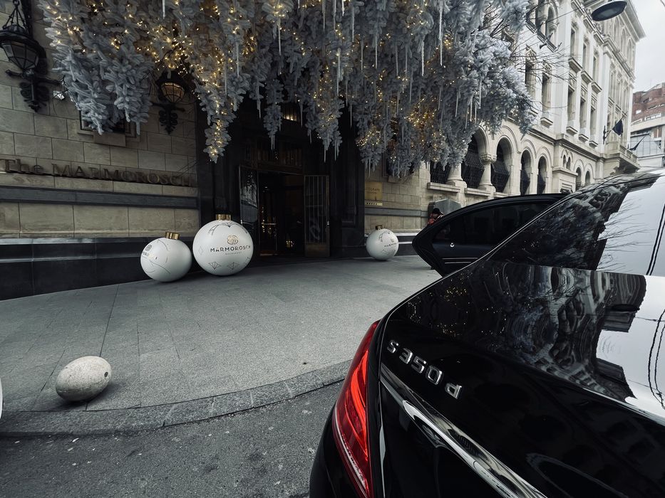 Transport premium,transfer aeroport preț surpriză–50% reducere S-Class