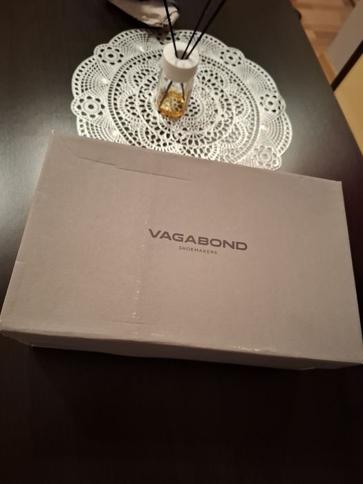 Adidasi Vagabond