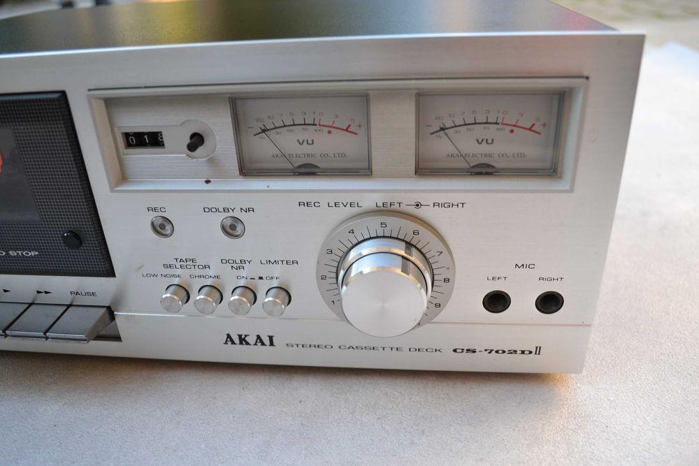 Deck Akai CS 702 D