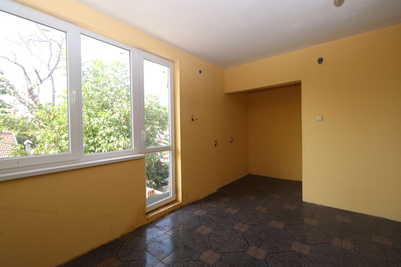 Продава се Етаж от къща в София, Димитър Миленков - 110 кв.м за 1418 €/кв.м - Снимка #5