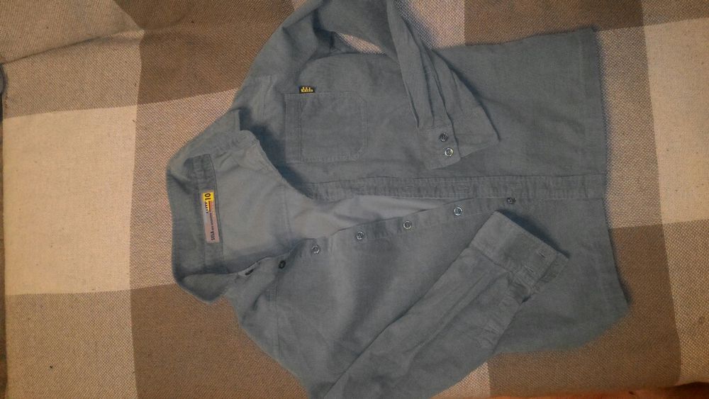 Продам рубашку для мальчика Sela фирменную, размер на возраст 10-12 ле