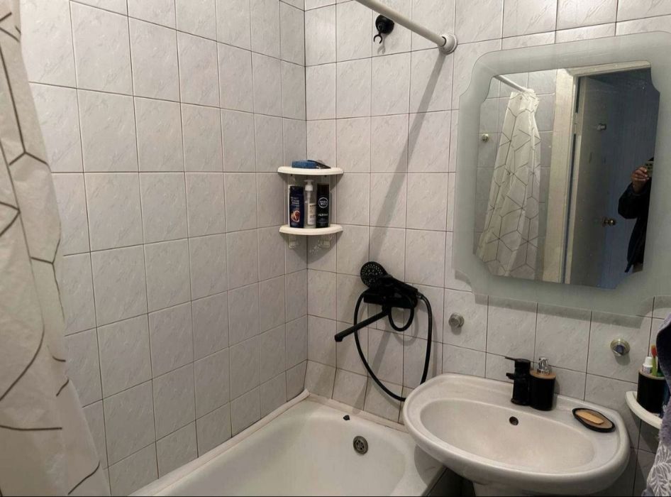 2в3/2/4 Лабзак, Ц-13, кирпич 2х6, ипотека подходит,56м2, цена 79000 уе