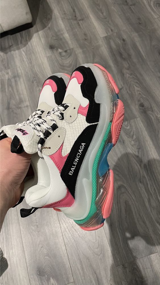 Balenciaga Triple S noi cu cutie marimea 37