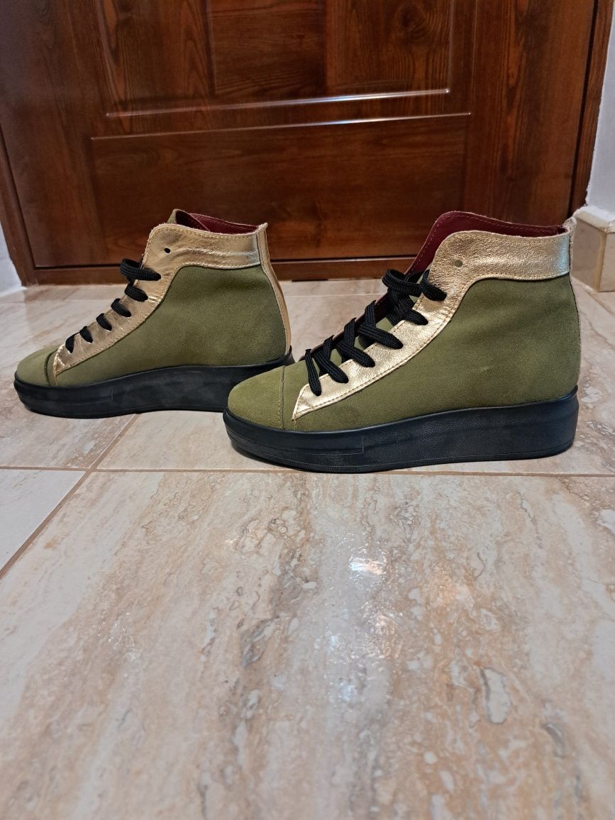 Vand pantofi de dama