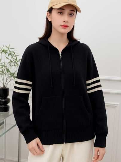 Женская трикотажная кофта