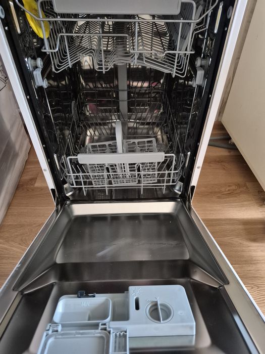 Masina de spalat vase Whirlpool