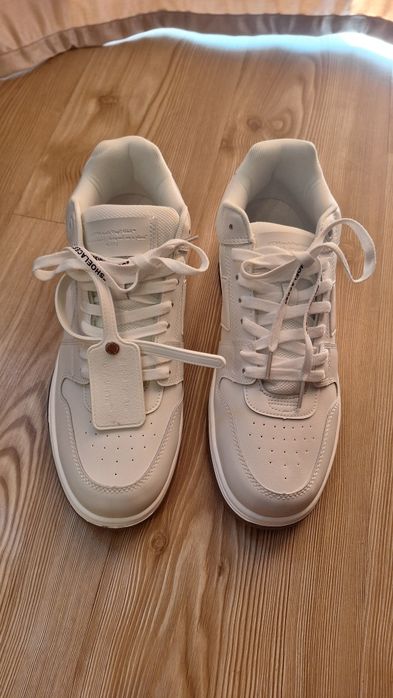 Vand Adidasi Off-White Out Of Office albi
