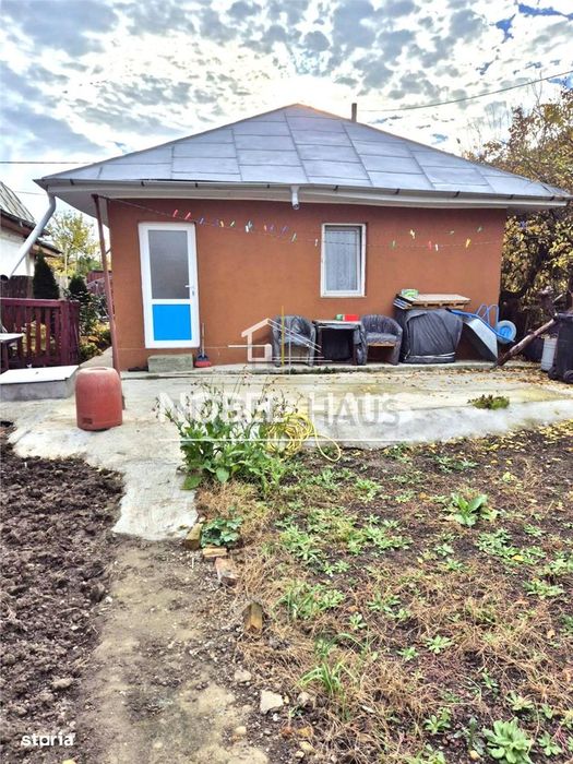 Casa si teren, central Barlad, str Al Sahia
