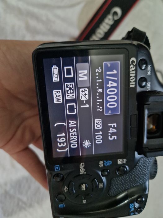 Canon 450D cu obiectiv 24-85mm f3.5-4.5