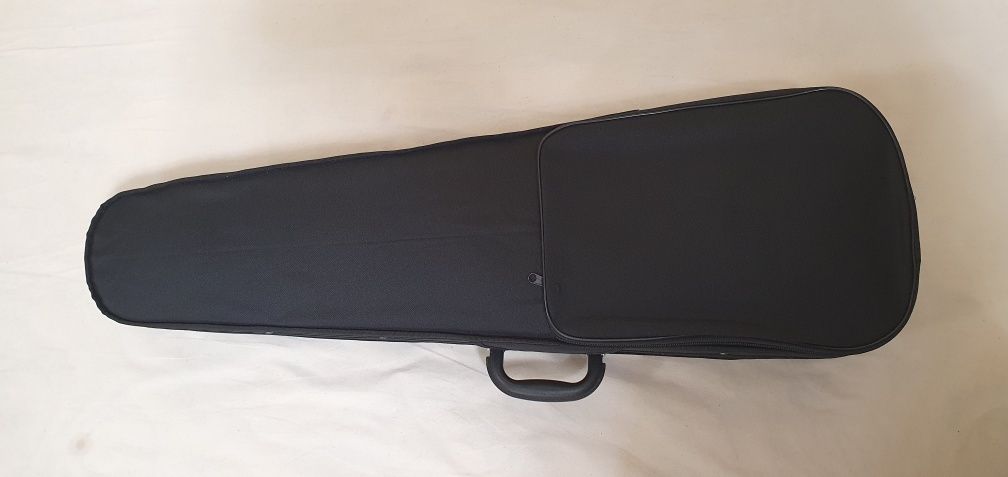 Скрипка сотилади 4/4